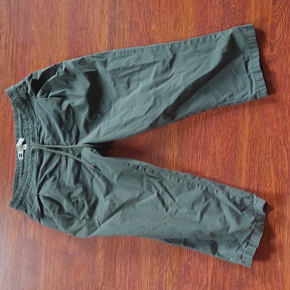 MEC capris